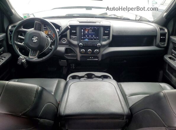3C6UR5CL6NG221168 2022 RAM 2500 Gray Dashboard view