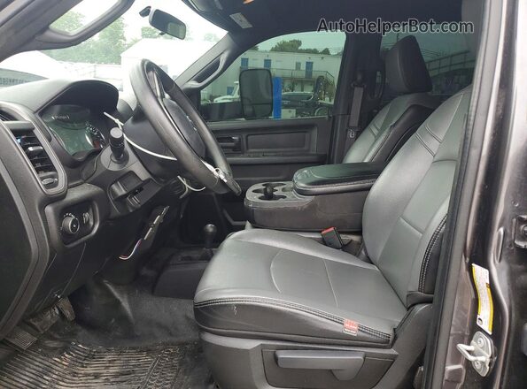 3C6UR5CL6NG221168 2022 RAM 2500 Gray Front interior view