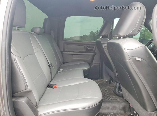 3C6UR5CL6NG221168 2022 RAM 2500 Gray Rear seats view