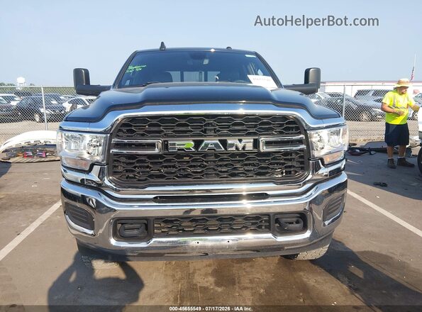 3C6UR5CL6NG394656 2022 RAM 2500 Black Սալոնի հետևի տեսք