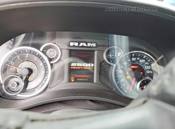 3C6UR5DJ3LG104223 2020 RAM 2500 Белый Вид щитка приборов