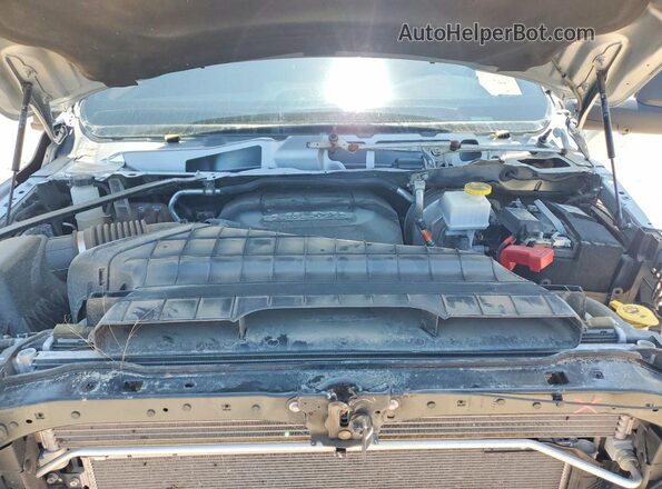 3C6UR5DJ3RG323269 2024 RAM 2500 Gray Vista interior trasera