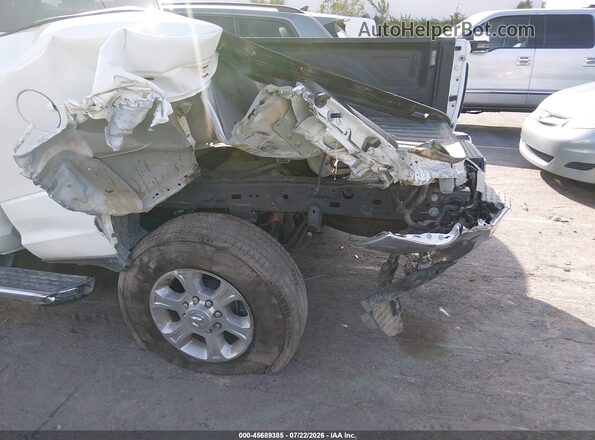 3C6UR5DJ4TG259203 2026 RAM 2500 White Widok z przodu