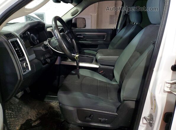 3C6UR5DJ8GG178940 2016 RAM 2500 Белый Вид салона спереди