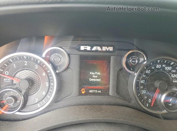 3C6UR5DJ8RG102010 2024 RAM 2500 Черный Вид щитка приборов