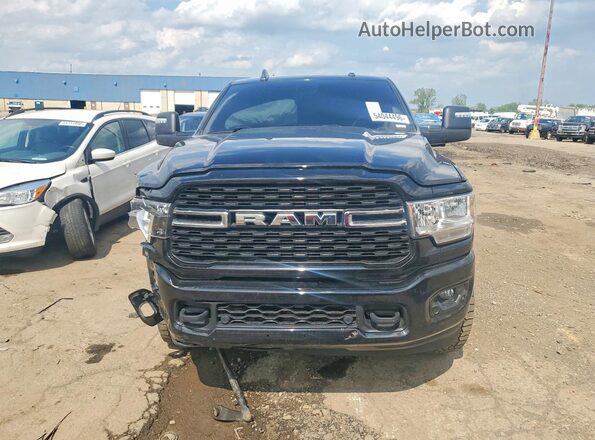 3C6UR5DJ8RG102010 2024 RAM 2500 Черный Вид спереди