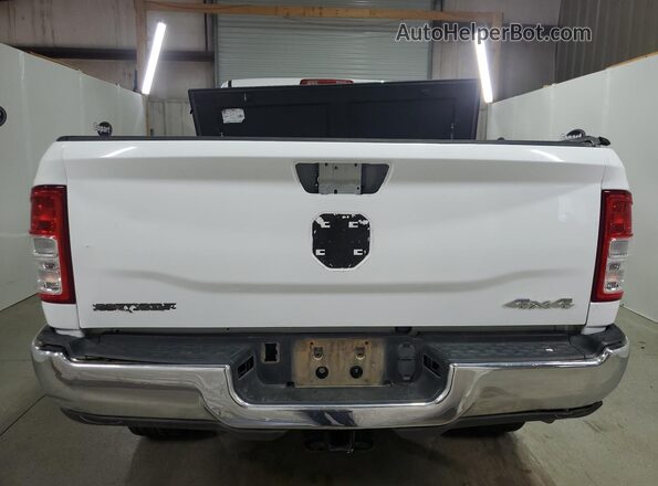 3C6UR5DJ8RG275929 2024 RAM 2500 White 