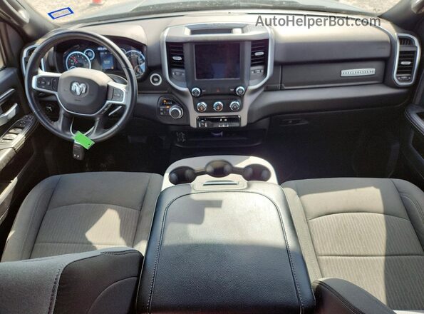 3C6UR5DJ8RG342268 2024 RAM 2500 Blue Առջևի վահանակի տեսք