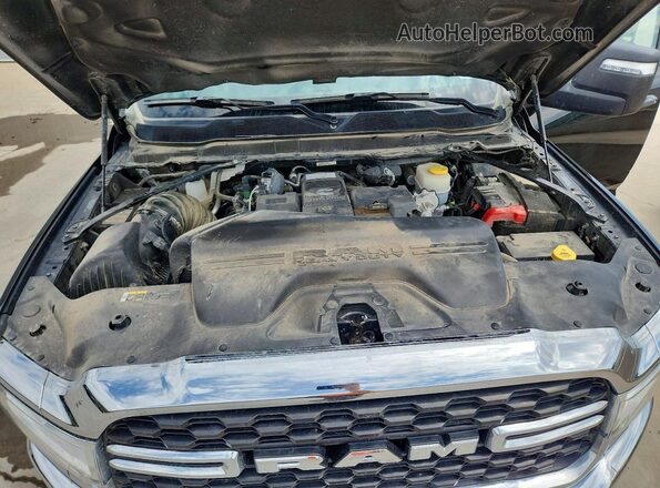 3C6UR5DL1RG285624 2024 RAM 2500 Черный Вид задней части салона