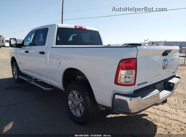 3C6UR5DL1RG340167 2024 RAM 2500 White Trasero izquierdo