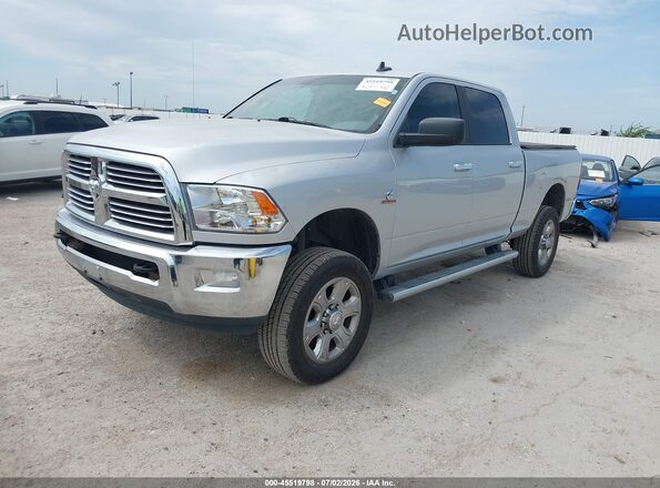 3C6UR5DL2JG102722 2018 RAM 2500 Silver Przód lewy