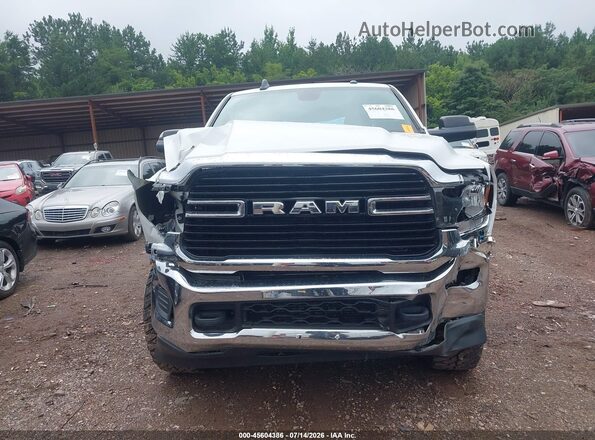 3C6UR5DL2KG689294 2019 RAM 2500 White Սարքավորումների վահանակի տեսք