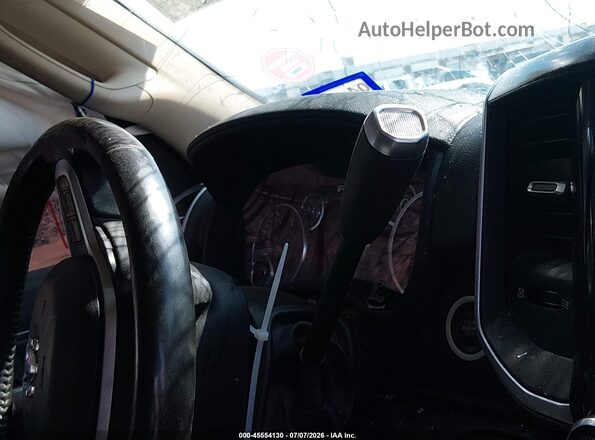 3C6UR5DL2LG111293 2020 RAM 2500 Burgundy Սարքավորումների վահանակի տեսք