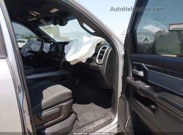 3C6UR5DL2MG510948 2021 RAM 2500 Silver Widok wnętrza z przodu