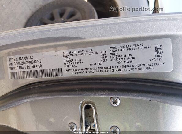 3C6UR5DL2MG510948 2021 RAM 2500 Silver Widok komory silnika