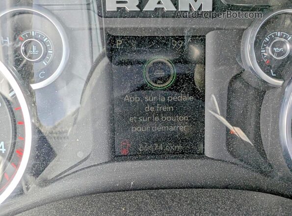 3C6UR5DL3RG209547 2024 RAM 2500 Black Vista del cuadro de instrumentos