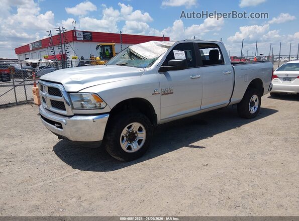 3C6UR5DL4JG402147 2018 RAM 2500 Silver Vista tres cuartos delantera izquierda