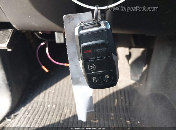 3C6UR5DL4KG683402 2019 RAM 2500 White Вид панелі приладів