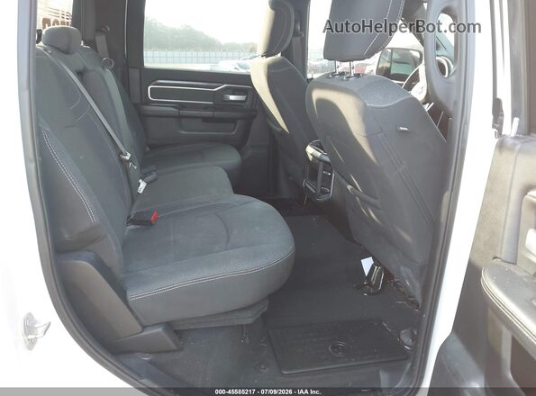 3C6UR5DL4KG683402 2019 RAM 2500 White Вид наклейки з VIN-кодом