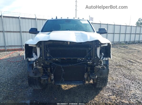 3C6UR5DL4KG683402 2019 RAM 2500 White Вид задньої частини салону