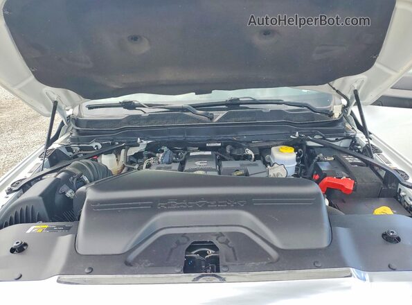 3C6UR5DL4NG441214 2022 RAM 2500 Белый Вид задней части салона