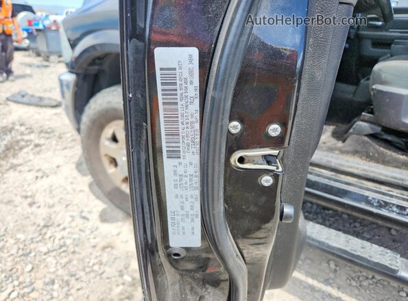 3C6UR5DL5JG170755 2018 RAM 2500 Black Engine compartment view