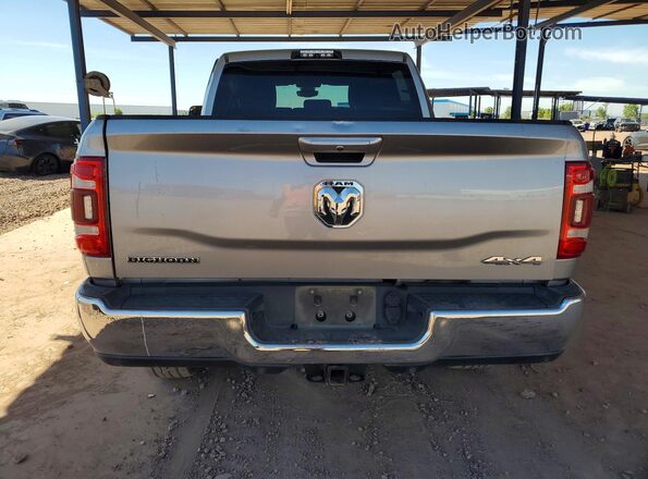 3C6UR5DL5LG288436 2020 RAM 2500 Silver Widok z tyłu