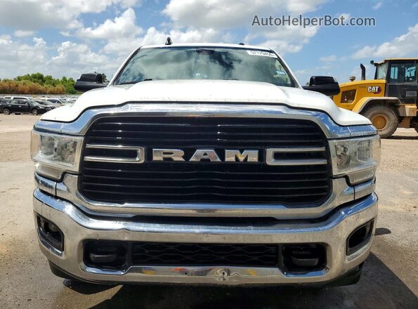 3C6UR5DL6LG159136 2020 RAM 2500 White Front view