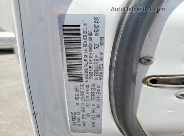 3C6UR5DL6LG159136 2020 RAM 2500 White Engine compartment view