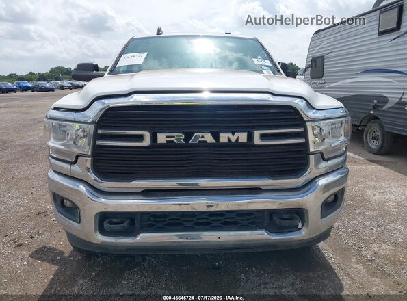 3C6UR5DL6MG529924 2021 RAM 2500 Белый Вид панели приборов
