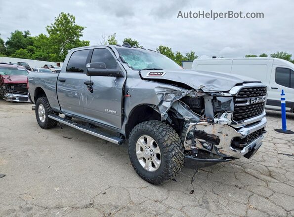 3C6UR5DL6NG336724 2022 RAM 2500 Серебряный Передняя правая четверть