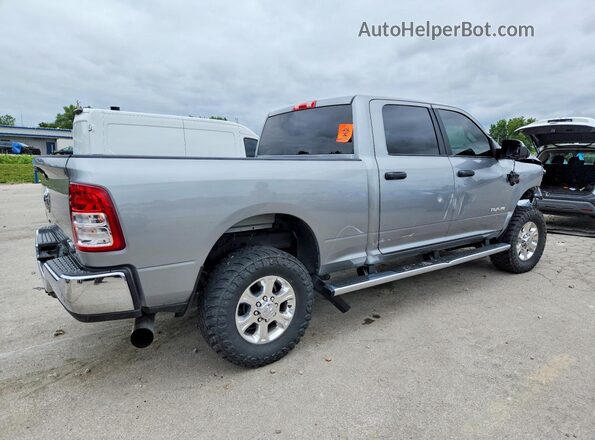 3C6UR5DL6NG336724 2022 RAM 2500 Серебряный Задняя правая четверть