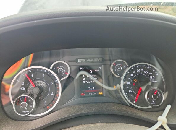 3C6UR5DL6TG259155 2026 RAM 2500 Charcoal Սարքավորումների վահանակի տեսք