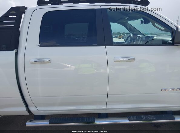 3C6UR5DL7KG587151 2019 RAM 2500 Белый Вид задней части салона