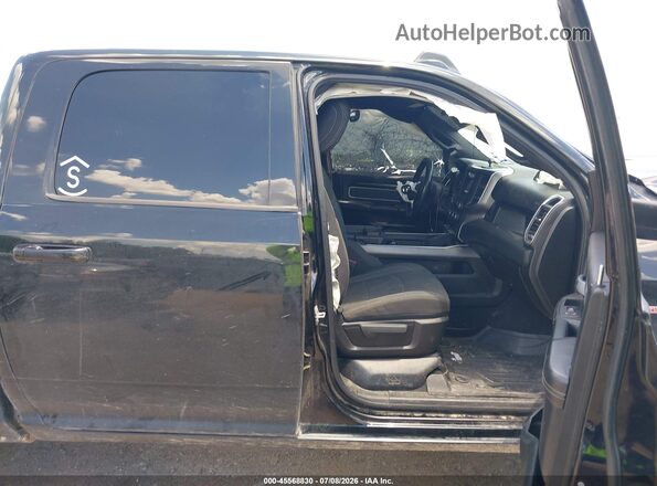 3C6UR5DL7KG679585 2019 RAM 2500 Black Սալոնի դիմացի տեսք