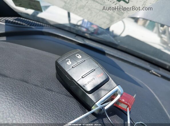 3C6UR5DL7RG297812 2024 RAM 2500 Серый Вид панели приборов