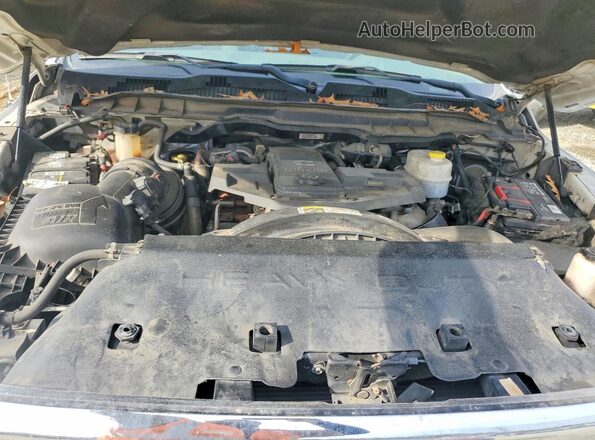 3C6UR5DL8GG178664 2016 RAM 2500 White Вид задньої частини салону