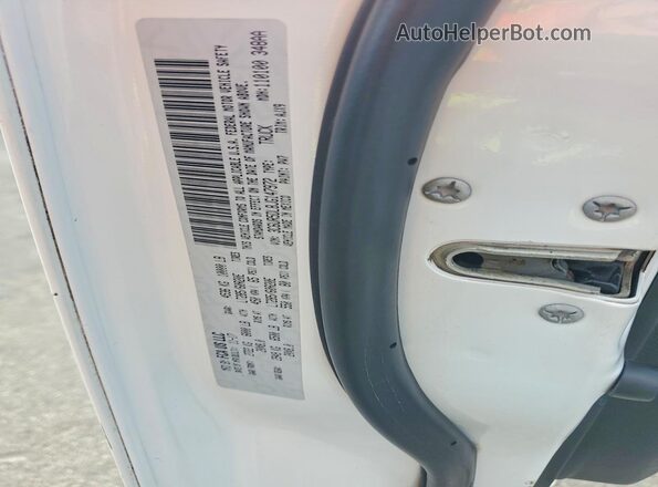 3C6UR5DL8JG147972 2018 RAM 2500 White VIN sticker view