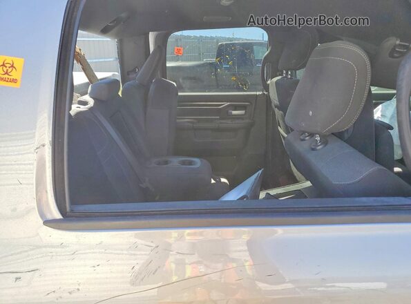 3C6UR5DL9RG203770 2024 RAM 2500 Gray Rear seats view
