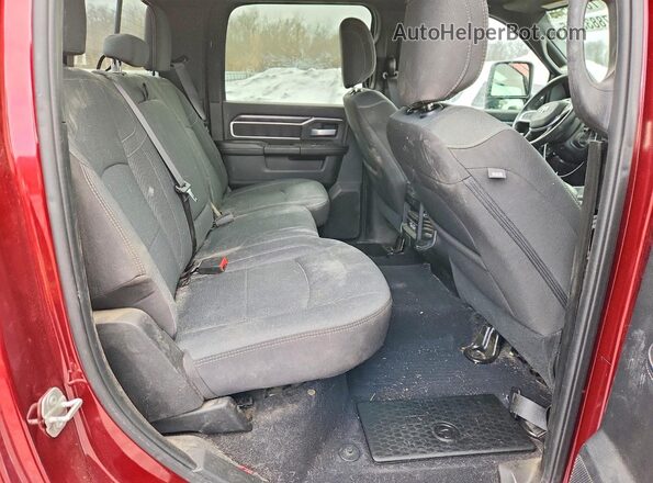 3C6UR5DL9RG278338 2024 RAM 2500 Red Rear seats view