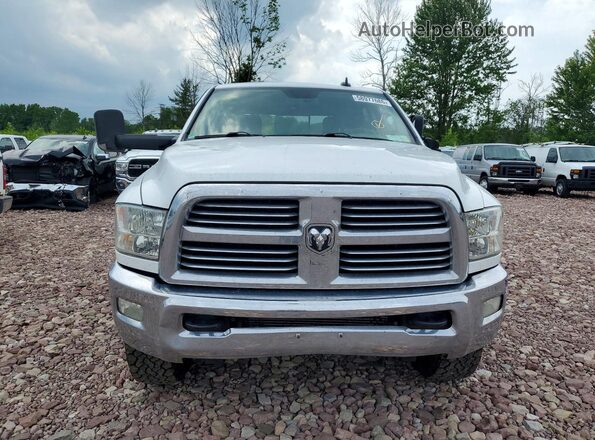 3C6UR5DLXGG268933 2016 RAM 2500 White წინა ხედი