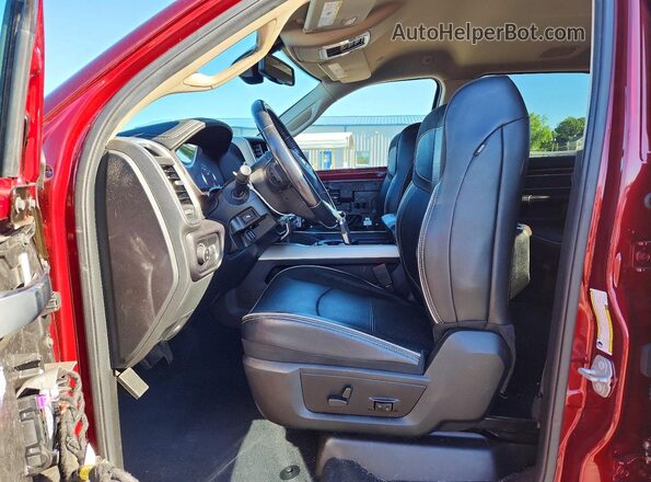 3C6UR5FJ2NG232713 2022 RAM 2500 Red წინა სალონის ხედი