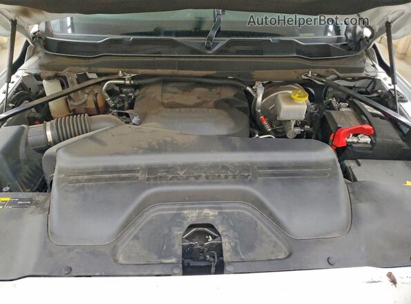 3C6UR5FJ5NG324124 2022 RAM 2500 White Вид задньої частини салону