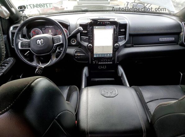 3C6UR5FL1NG114993 2022 RAM 2500 Black Widok deski rozdzielczej