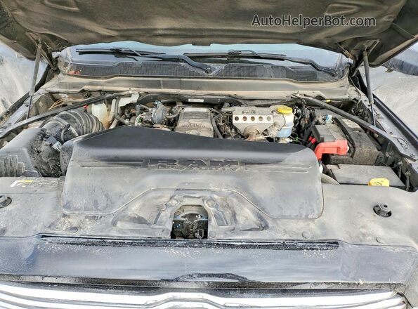 3C6UR5FL1NG114993 2022 RAM 2500 Black Widok wnętrza z tyłu