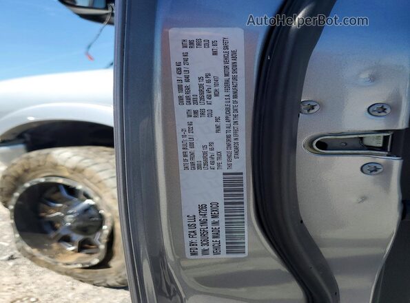 3C6UR5FL1NG147265 2022 RAM 2500 Silver Engine compartment view