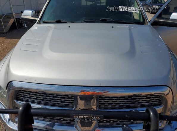 3C6UR5FL3HG726066 2017 RAM 2500 Silver Vista interior trasera