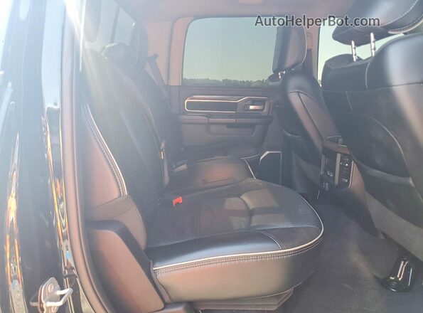 3C6UR5FL8RG172413 2024 RAM 2500 Black Вид задніх сидінь