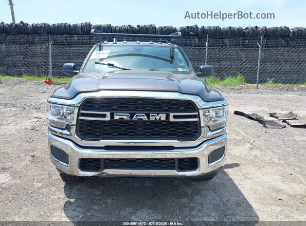 3C6UR5HJ0LG104979 2020 RAM 2500 Gray Widok zestawu wskaźników