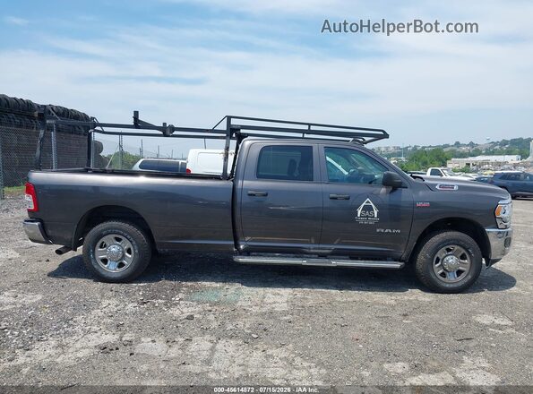 3C6UR5HJ0LG104979 2020 RAM 2500 Gray Widok wnętrza z tyłu